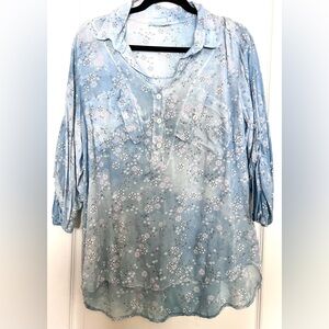 Chic Italian Blouse in Light Blue Floral Coastal Resort Wear Vibes